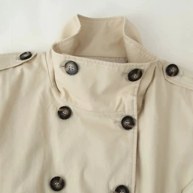 Damen Gekürzte doppeltreihige Trenchjacke mit Stehkragen, Epauletten und elastischem Saum Shop Nory
