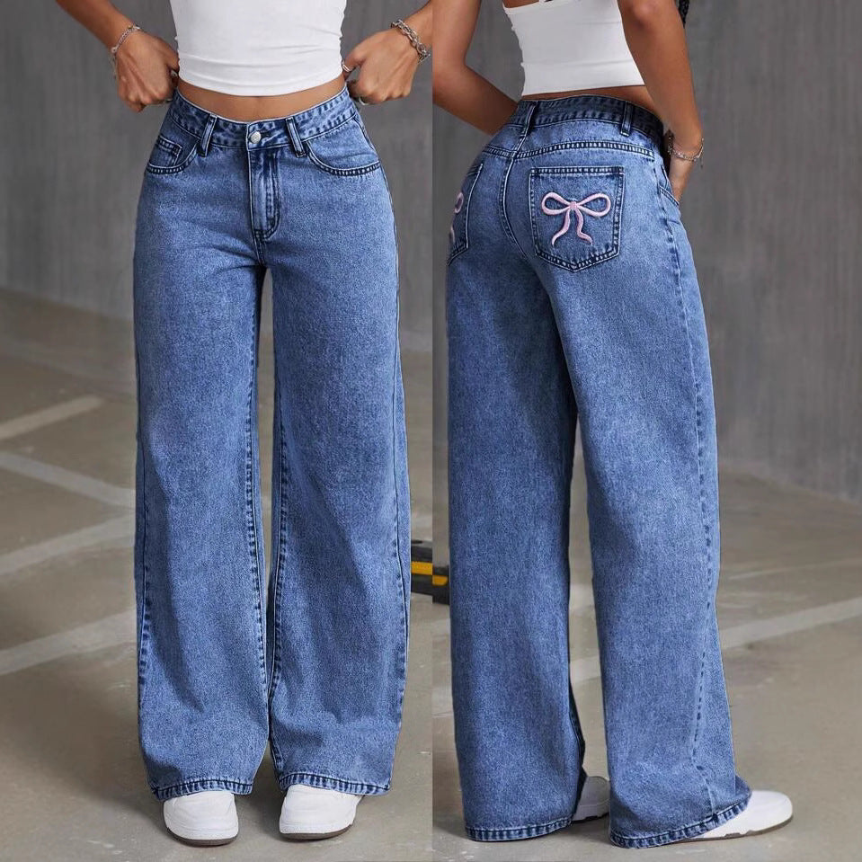 Damen Weit geschnittene Jeans mit kräftigen Kontrastnähten und verspielt gestickten Taschen