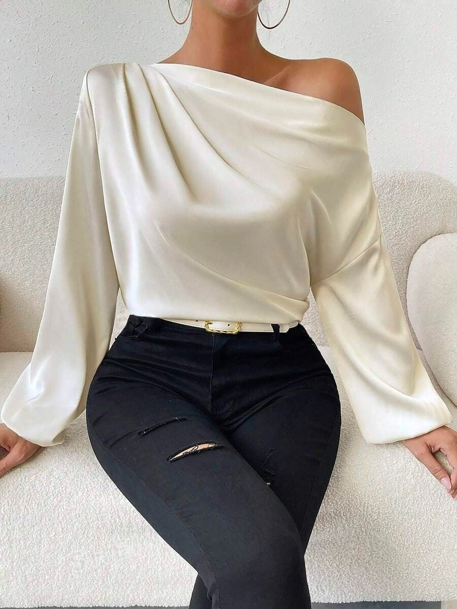 Damen Satin-Oberteil mit asymmetrischem Ausschnitt und fließendem Schnitt