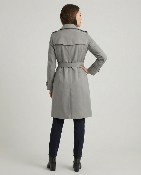 Damen Fashion Trends weit geschnittener doppelreihiger Trenchcoat mit Taillengürtel und Schulterpatten