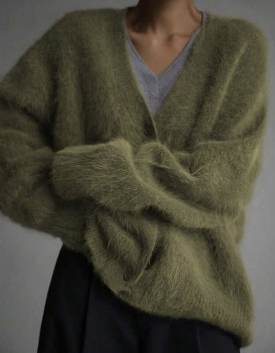 Damen Flauschiger Oversize-Knopfcardigan mit tiefem V-Ausschnitt und Eingrifftaschen Shop Nory