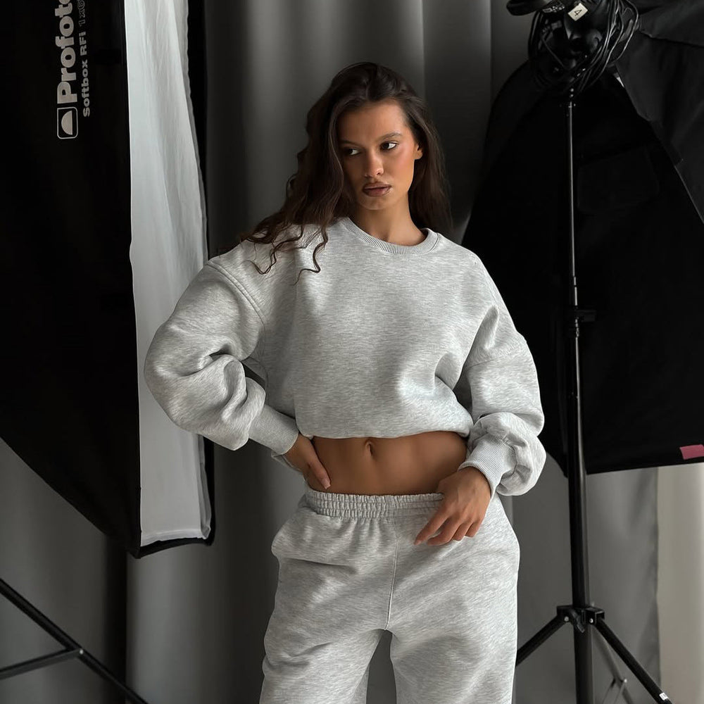 Damen lässiger Sport-Loungewear-Anzug mit crop Schnitt und weitem Bein