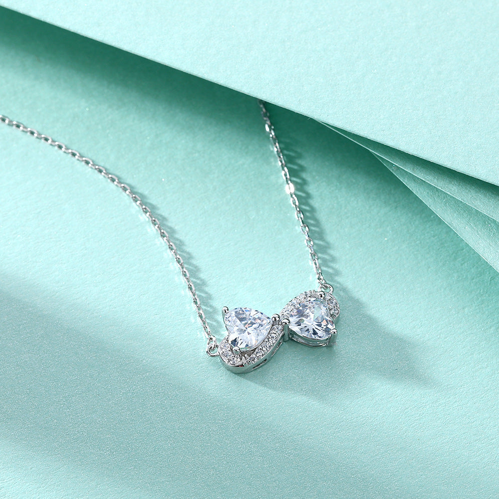 Damen herzförmiger Anhänger mit funkelnden Zirkonia und elegantem Design Shop Nory