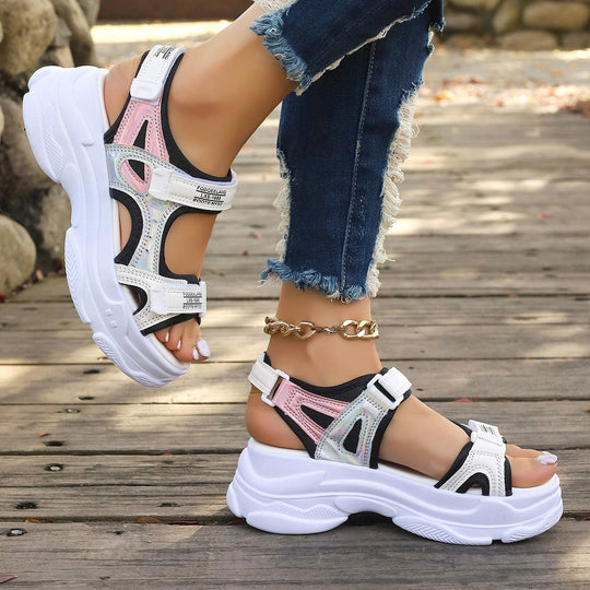 Damen Sportliche Sandalen mit verstellbaren Riemen und gepolstertem Fußbett