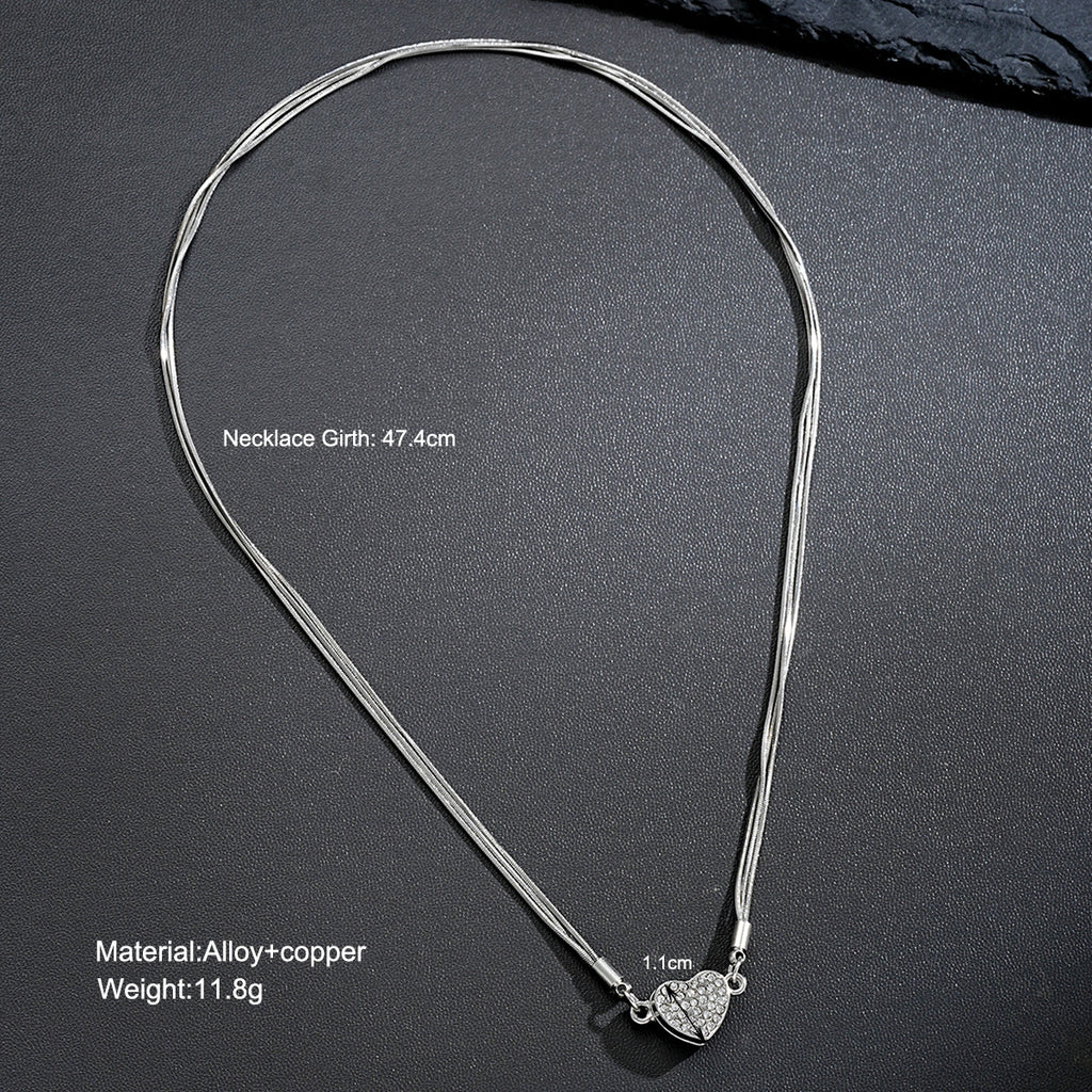 Damen Halskette mit einzigartigem Herzanhänger und funkelnden Zirkonia Steinen Shop Nory
