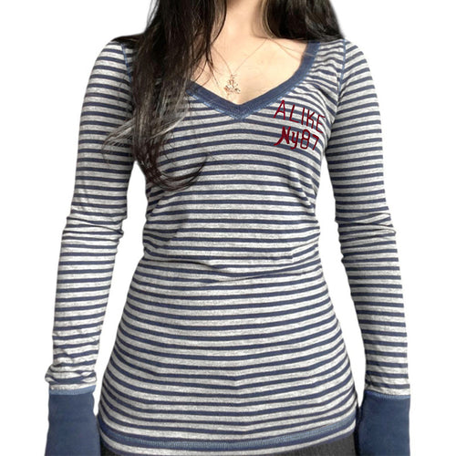 Damen nan gestreiftes V‑Ausschnitt Longsleeve mit taillierter Silhouette und verlängerten Bündchen Shop Nory