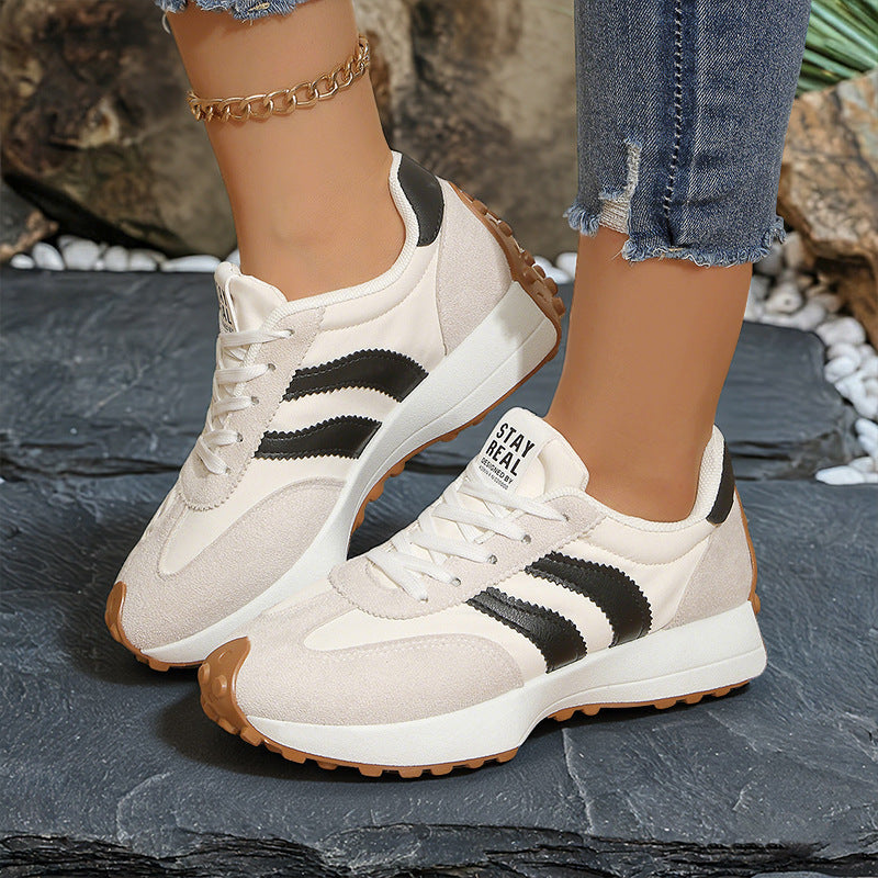 Damen nan retro-inspirierter Sneaker mit Wildleder-Overlays, Nylonoberteil und profilierter Waffelsohle Shop Nory