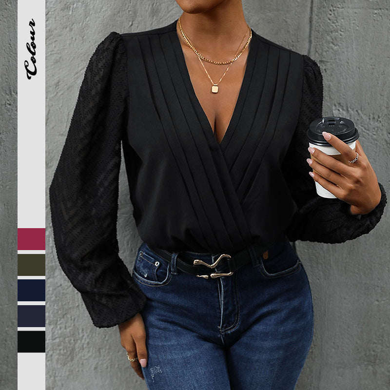 Damen V-Ausschnitt Bluse mit dekorativer Faltenpasse und transparenten Chevron-Ärmeln Shop Nory
