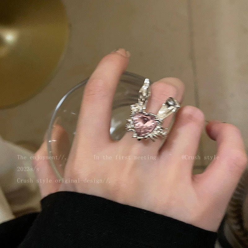 Damen Ring mit charmantem Herzdesign und kreativen Hasenohren Shop Nory