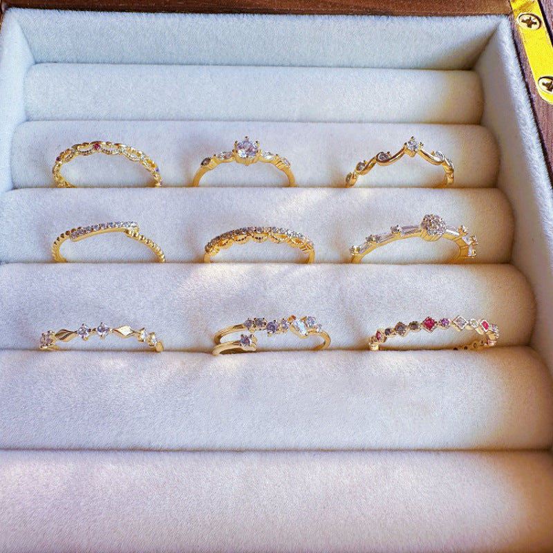 Damenring mit funkelndem Zirkonia-Akzent und elegantem Doppelband Shop Nory