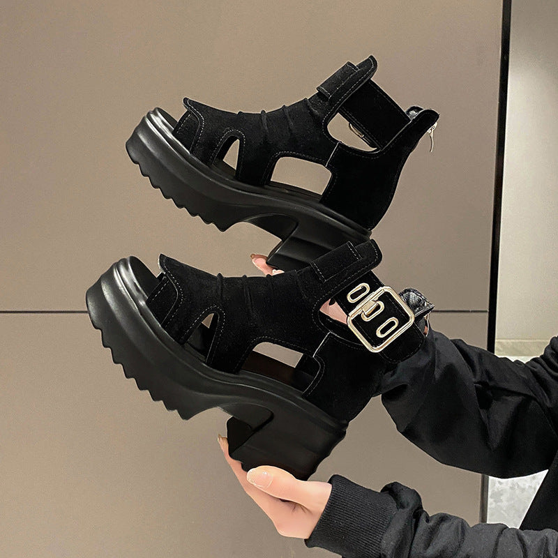 Damen nan Plateau-Sandaletten-Stiefelette mit Aussparungen offener Zehenpartie und verstellbarer Metallschnalle