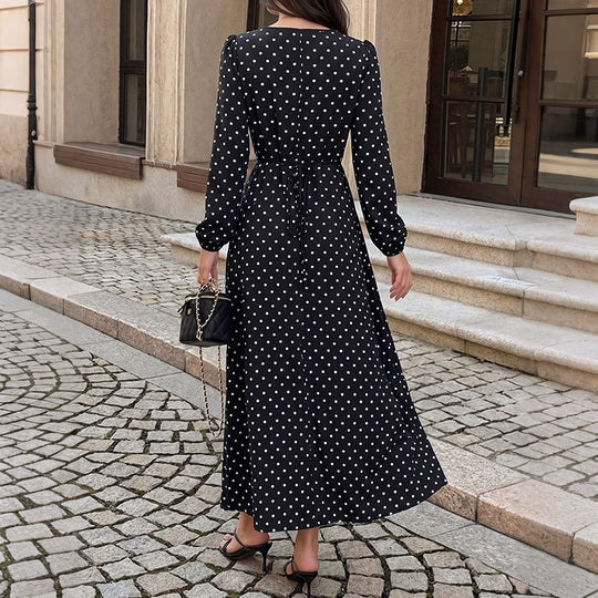 Damen Polka‑Dot Maxikleid mit Spitzen‑V-Ausschnitt, Empire‑Taillenlinie und langem Fließrock Shop Nory