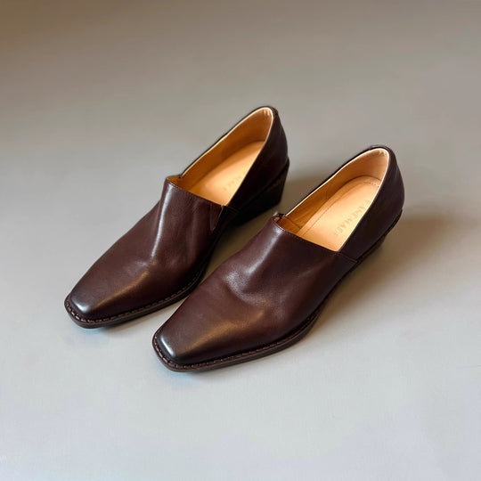Damen Elegante Slip‑on Loafer mit quadratischer Zehenkappe und mittelhohem Blockabsatz Shop Nory