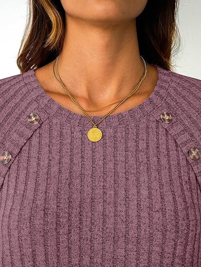 Damen Gerippter Rundhals-Pullover mit dekorativen Schulterknöpfen Shop Nory