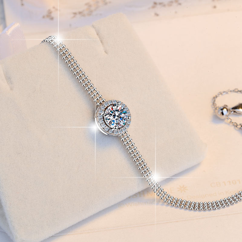 Damenarmband mit funkelndem Zirkonia-Mittelstück Shop Nory