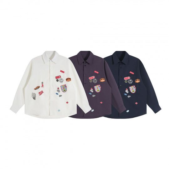 Unisex Oversize-Hemd mit aufgenähten Retro-Patch-Applikationen und kastiger Silhouette Shop Nory