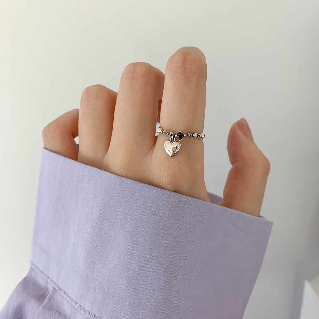 Damenring mit verspieltem Löwenmotiv und detaillierter Struktur Shop Nory