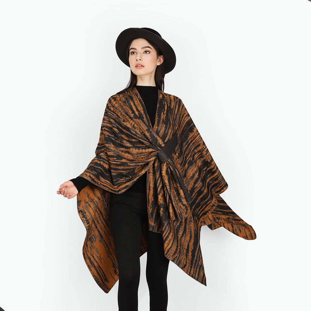 Damen Jacquard-Capeponcho mit dekorativem Bindegürtel und asymmetrischem Saum Shop Nory