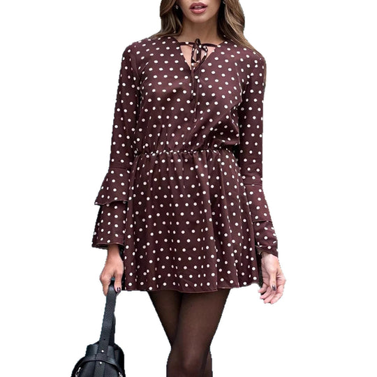Damen Gepunktetes Volant-Minikleid mit geraffter Taille, V‑Ausschnitt und Bindeband Shop Nory
