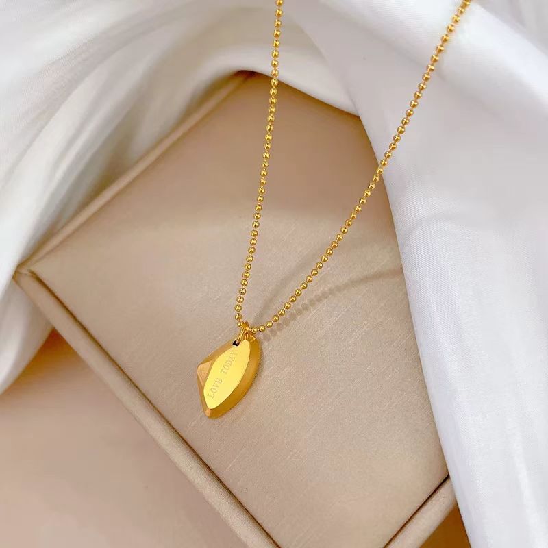 Frauen Inspiriertes Graviertes Anhänger Halskette Shop Nory