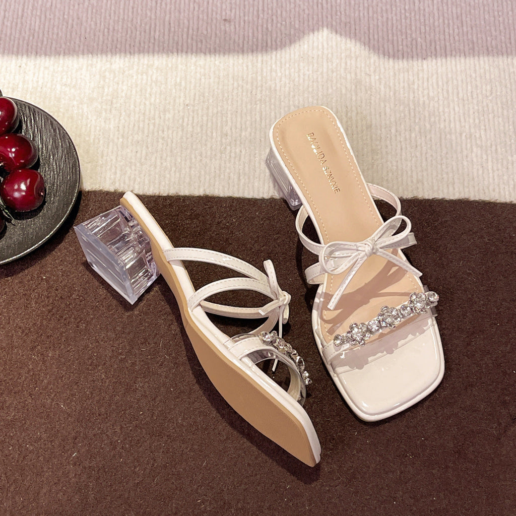 Damen glamouröse Sandalen mit funkelnden Strassdetails und transparentem Blockabsatz