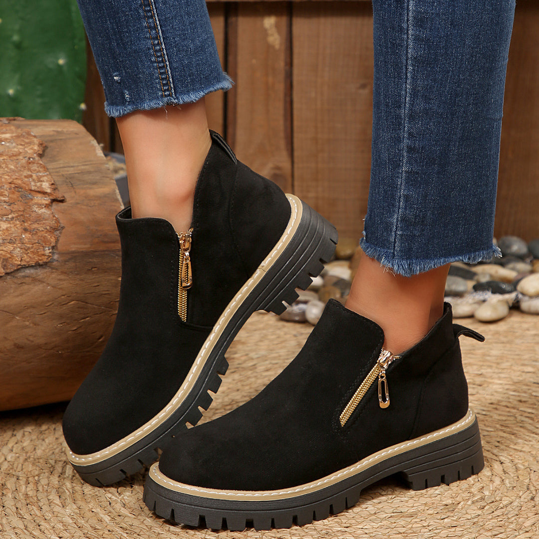 Damen Kurzschaft-Stiefelette aus Veloursoptik mit robust profilierter Sohle und seitlichem Reißverschluss Shop Nory