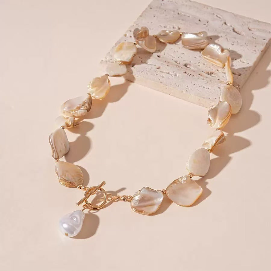 Damen Schmuckset aus einzigartigen Muschelhelen und edlem Goldverschluss Shop Nory