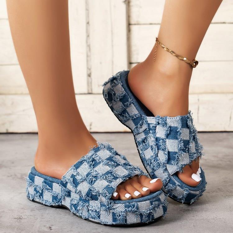 Damen trendige Clogs im modernen Karomuster