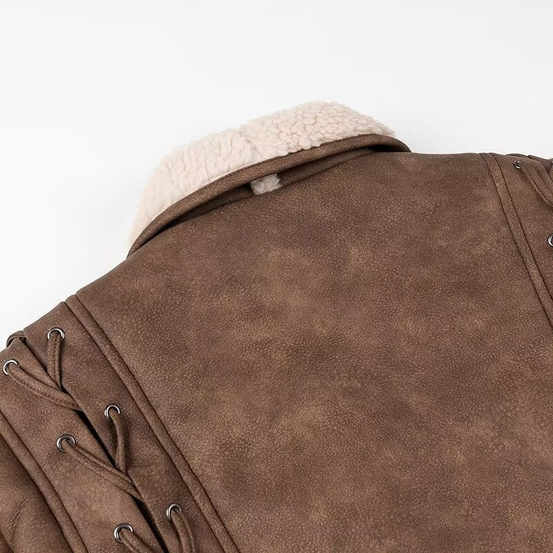 Damen Kurzjacke im Aviator‑Look mit Sherpa‑Futter, Bindegürtel und Schulter‑Schnürung Shop Nory