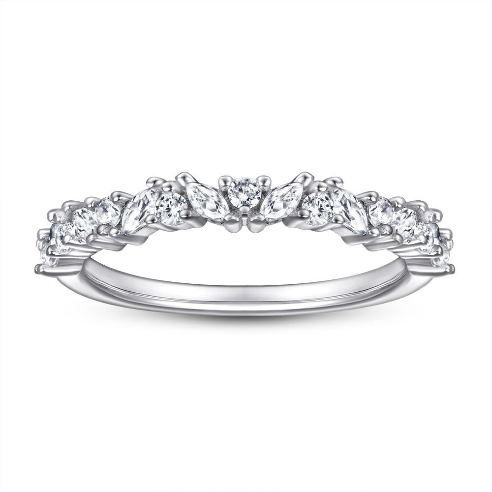 Damen Verlobungsring mit zeitloser, eleganter Zirkonia-Verzierung Shop Nory