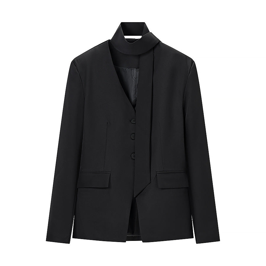 Damen Taillierter Blazer mit Schluppe, Knopfleiste und Pattentaschen Shop Nory