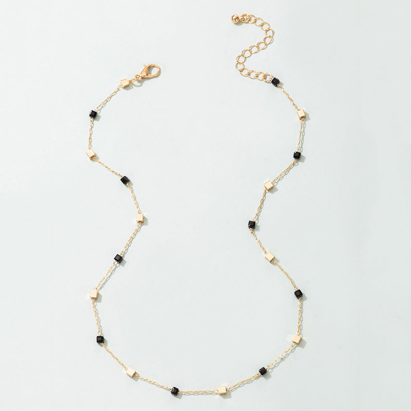 Damen zeitlose Halskette mit geometrischen Elementen Shop Nory