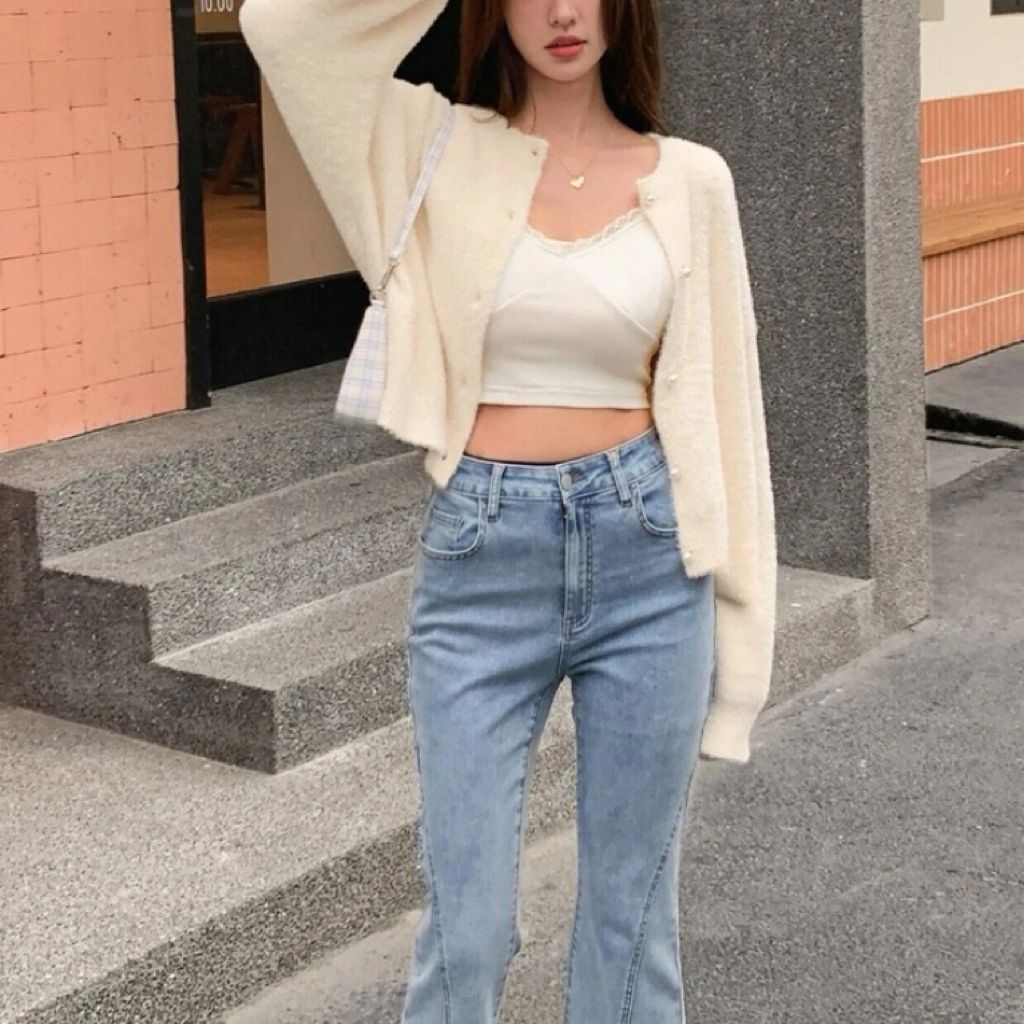 Damen Kurzgeschnittener Flauschiger Strickcardigan mit Perlenknöpfen Shop Nory