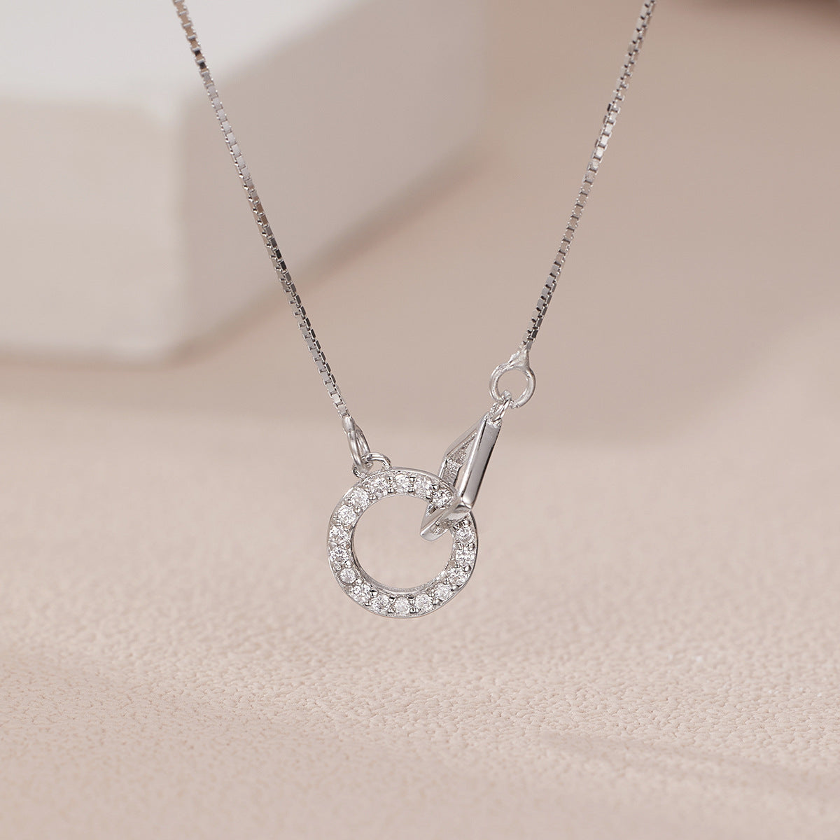 Damen Halskette mit kreativem Doppeldesign und funkelnden Kristallen Shop Nory