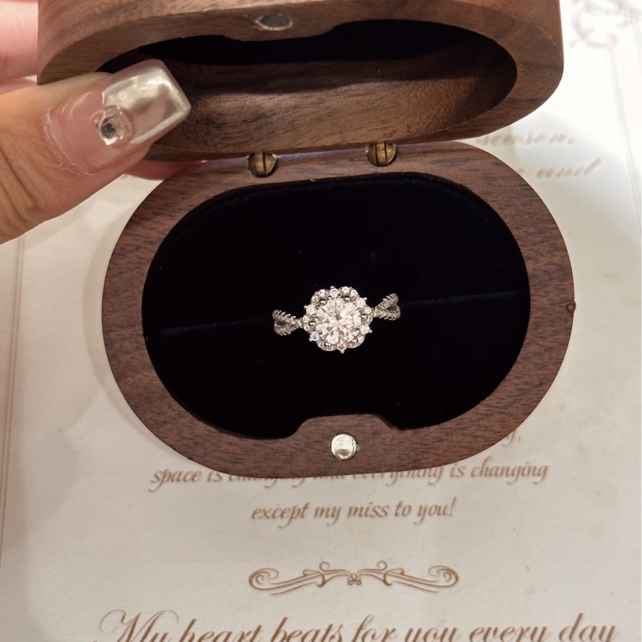 Damen Schmuckring mit blühendem Zirkon-Motiv Shop Nory