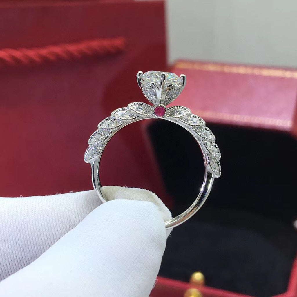 Damen Verlobungsring mit funkelndem Diamant und filigraner Fassung Shop Nory