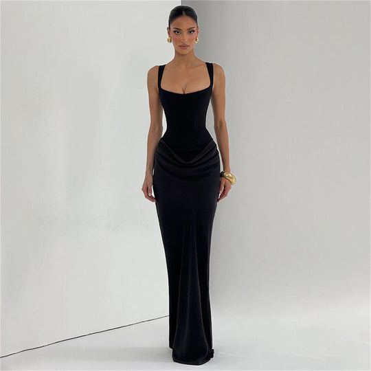 Damen Elegantes Maxikleid mit figurformendem Schnitt und zarten Drapierungen