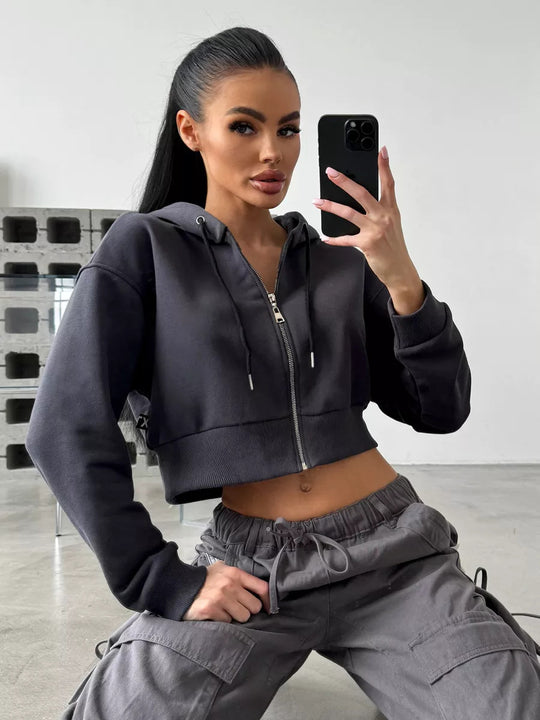 Damen Cropped Kapuzenjacke mit kurzem Reißverschluss und breitem Rippbund Shop Nory