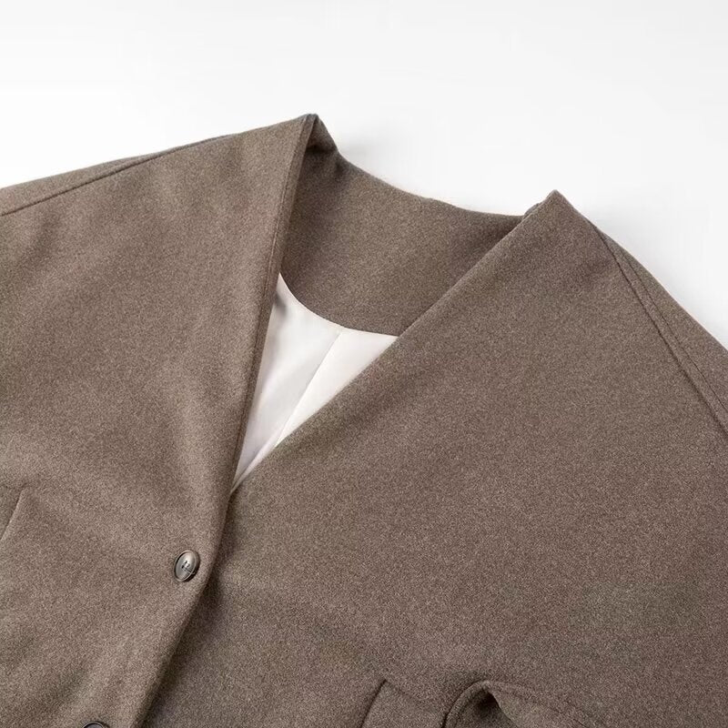 Damen Kurzjacke im Boxy‑Schnitt mit V‑Ausschnitt und Zwei‑Knopf‑Verschluss Shop Nory