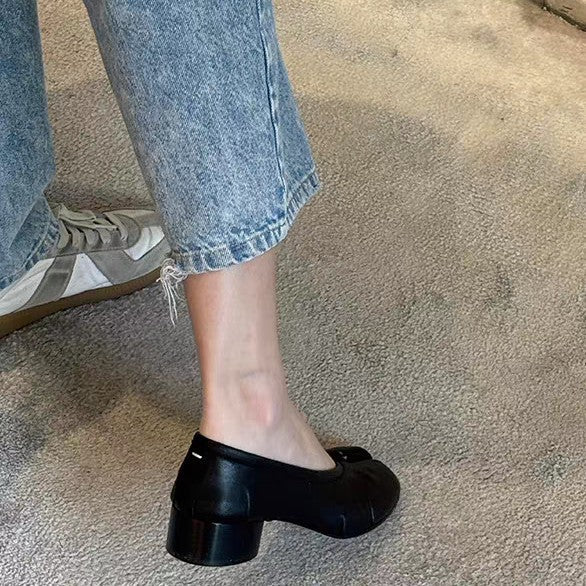 Damen Ballerinas mit spezieller Zehenöffnung und komfortablem Blockabsatz