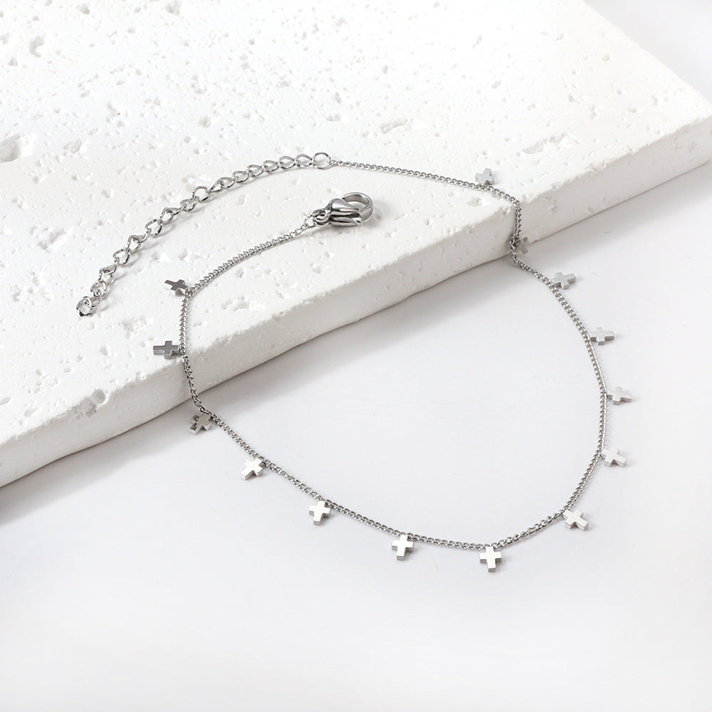 Damen zarte, goldfarbene Halskette mit stilvollen Designelementen Shop Nory