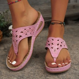 Damen Komfortable Zehentrenner-Sandalen mit floralem Schnitt