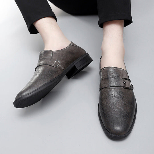 Herren eleganter Leder Slipper mit dekorativem Riemen