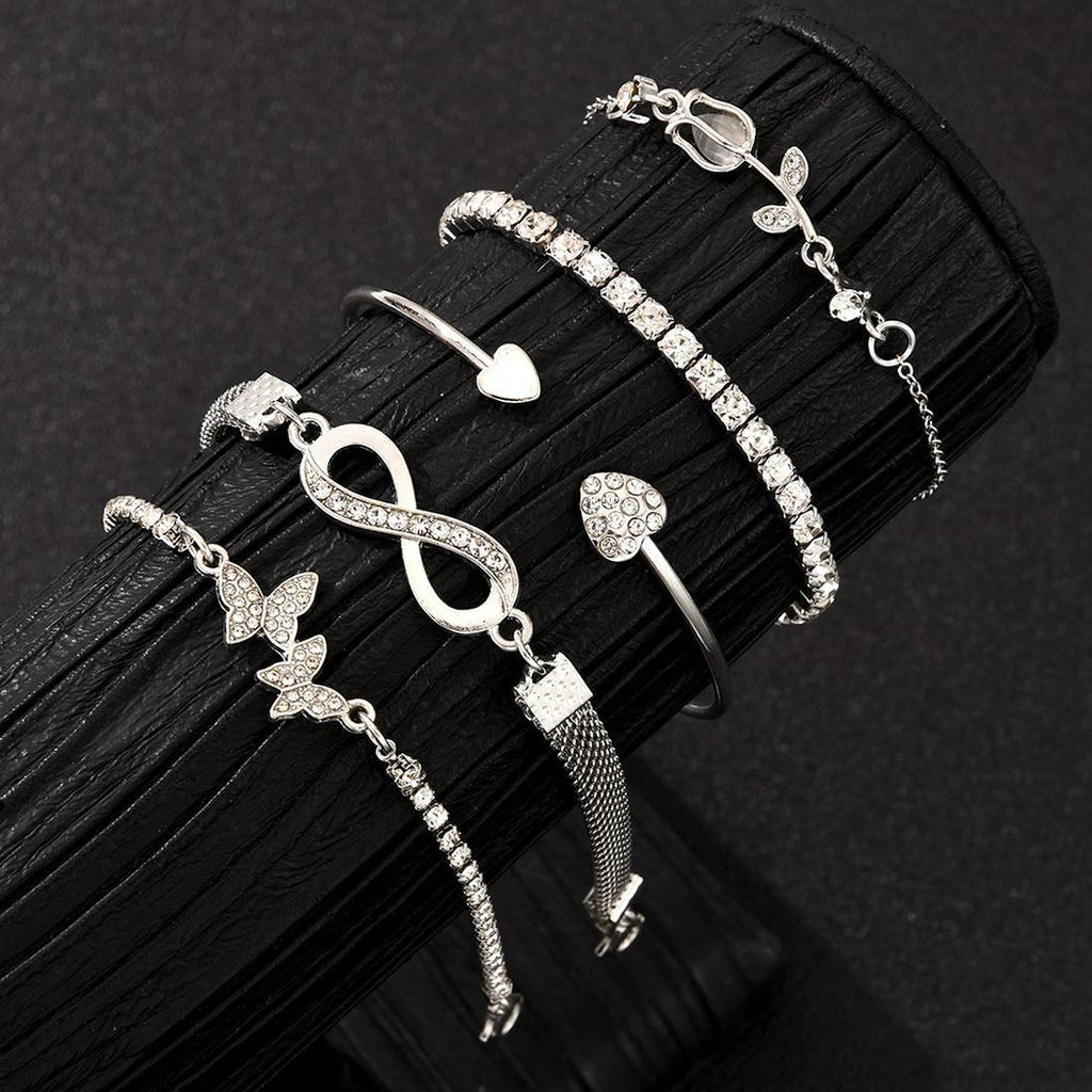 Damen Armreif-Set mit funkelnden Details und verschiedenen Designs Shop Nory