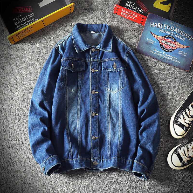 Herren taillierte Trucker-Denimjacke mit Pattentaschen, Metallknopfleiste und kontrastierenden Nähten Shop Nory