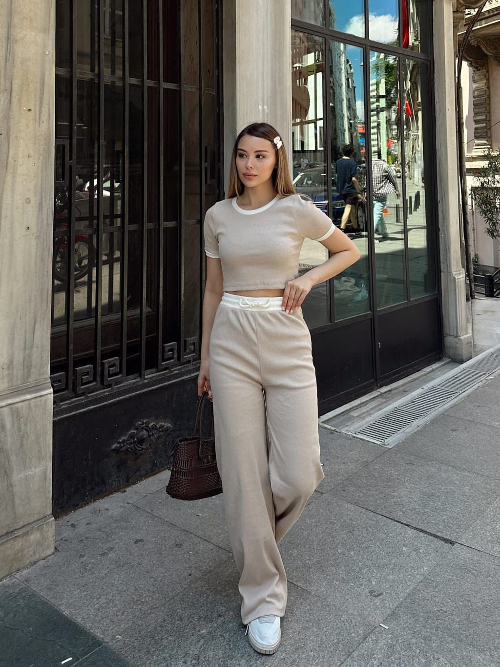Damen lässiges Lounge-Set mit cropped Oberteil und weitem Hosenbereich Shopnory