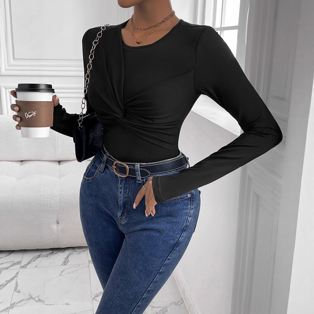 Damen Figurbetontes Langarmshirt mit Twist-Detail und Rundhalsausschnitt Shop Nory