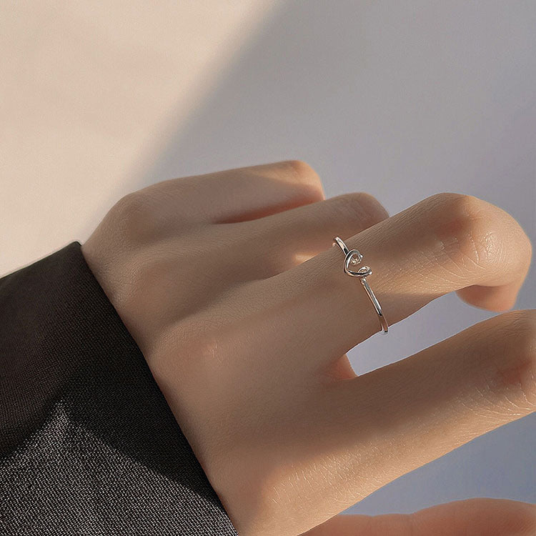 Damen Zierlicher Ring mit modernem Herzdesign Shop Nory