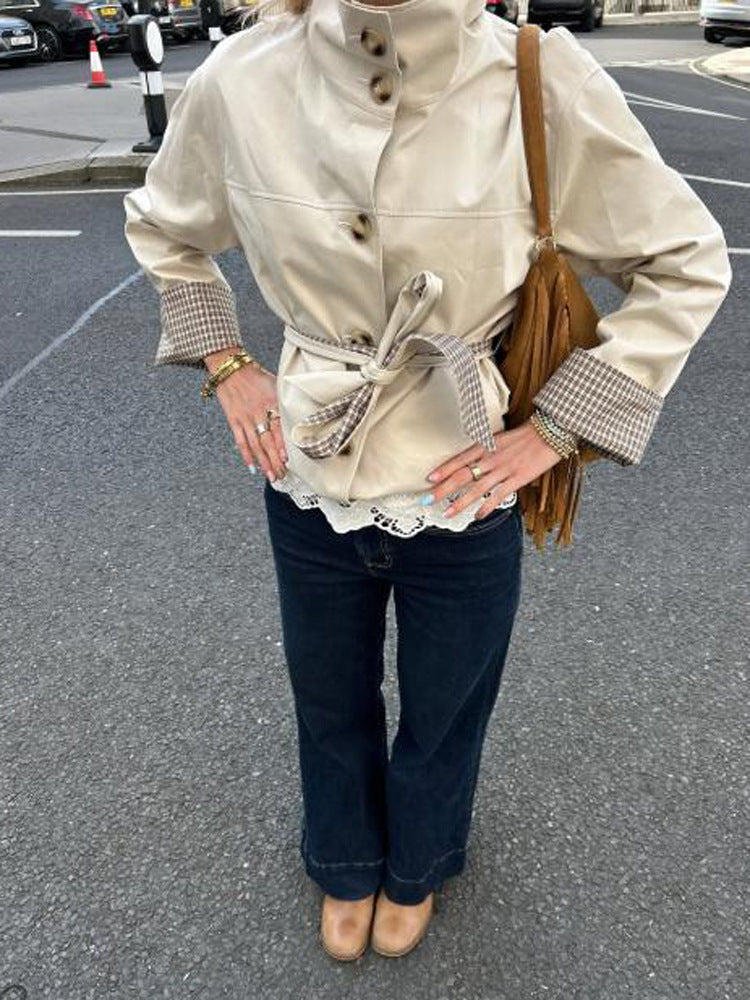 Damen Kurze taillierte Lederimitat-Jacke mit Stehkragen, Karo-Bündchen & Bindegürtel Shop Nory