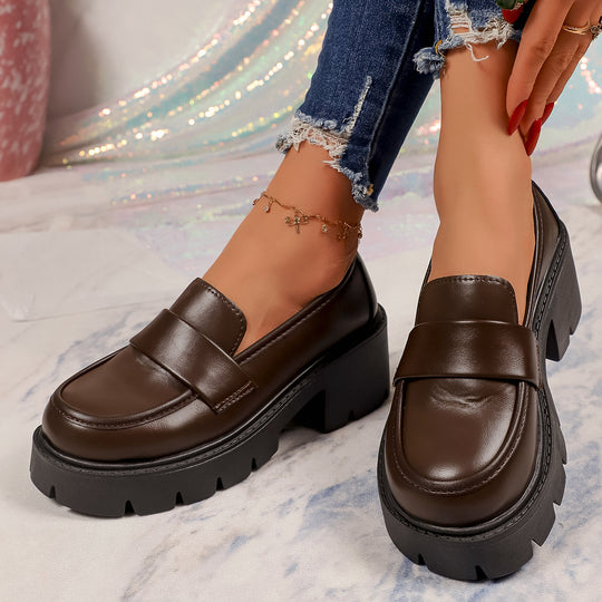 Damen Chunky Plateau-Loafer mit gezackter Gummisohle und Penny-Riemen Shop Nory